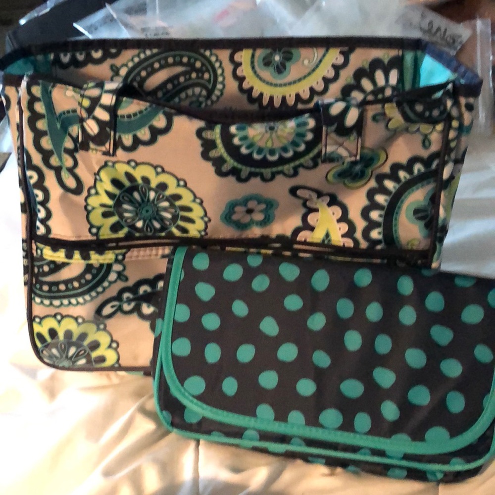 Thirty-One True Beauty Bag - Paisley Day